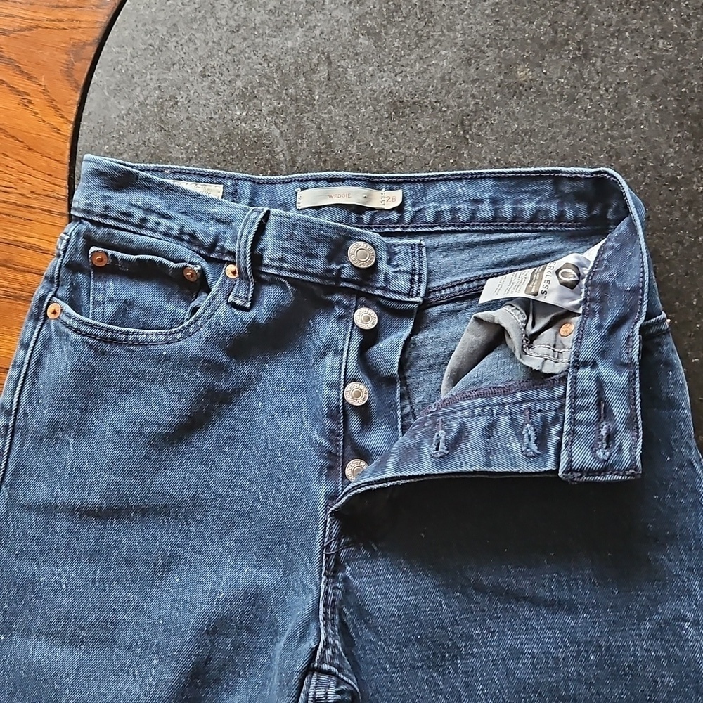 Levi's Wedgie Straight Fit Ankle Length Blue Womens Jeans Size 26 - Picture 7 of 14